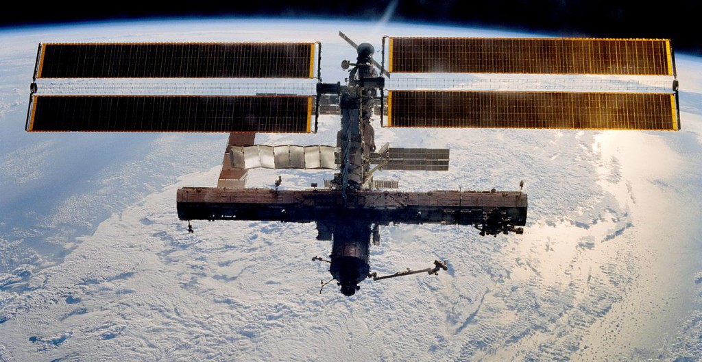 1280px-ISS-with-S0-S1-P1