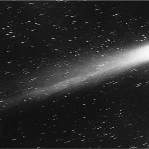 800px-Halley's_Comet_-_May_29_1910