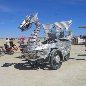 Dragon_vehicle,_Burning_Man_2010